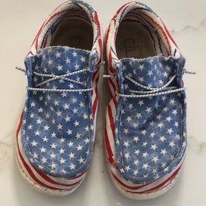 Patriotic Hey Dudes, Y5- L6